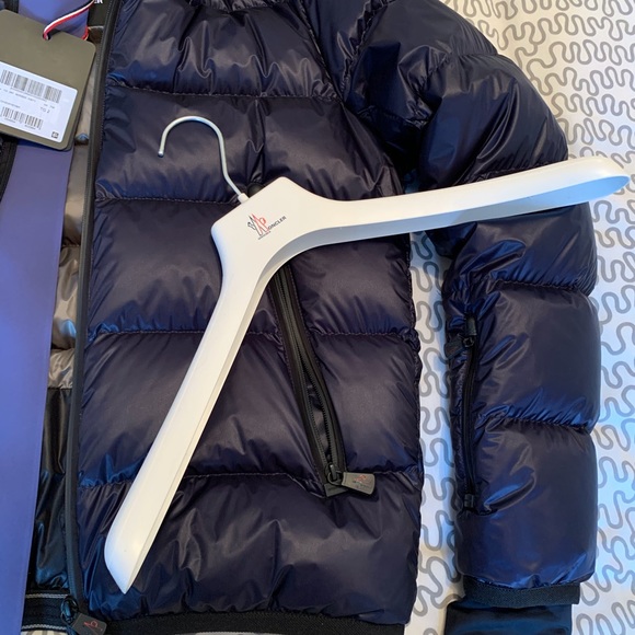 Moncler “Hintertux” Grenoble, exclusive color. - Picture 12 of 15